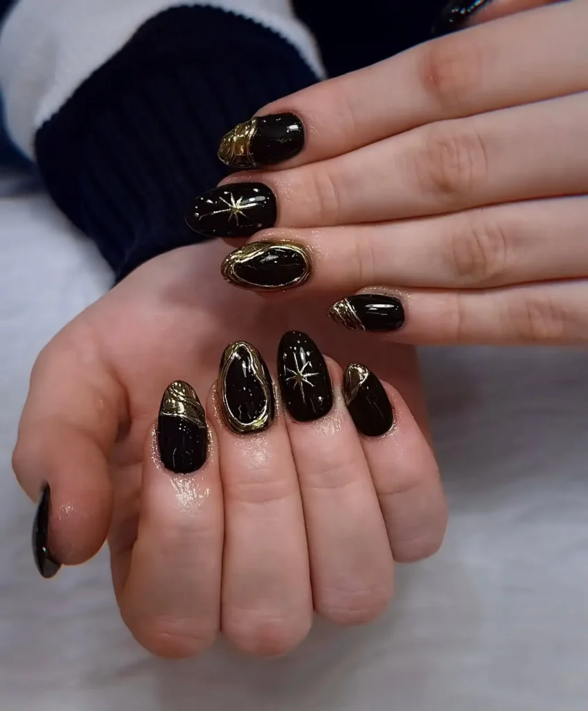 Black and Gold Autumn Nails