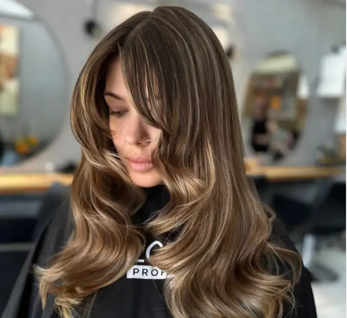 Brunette Highlighted Curtain Waves