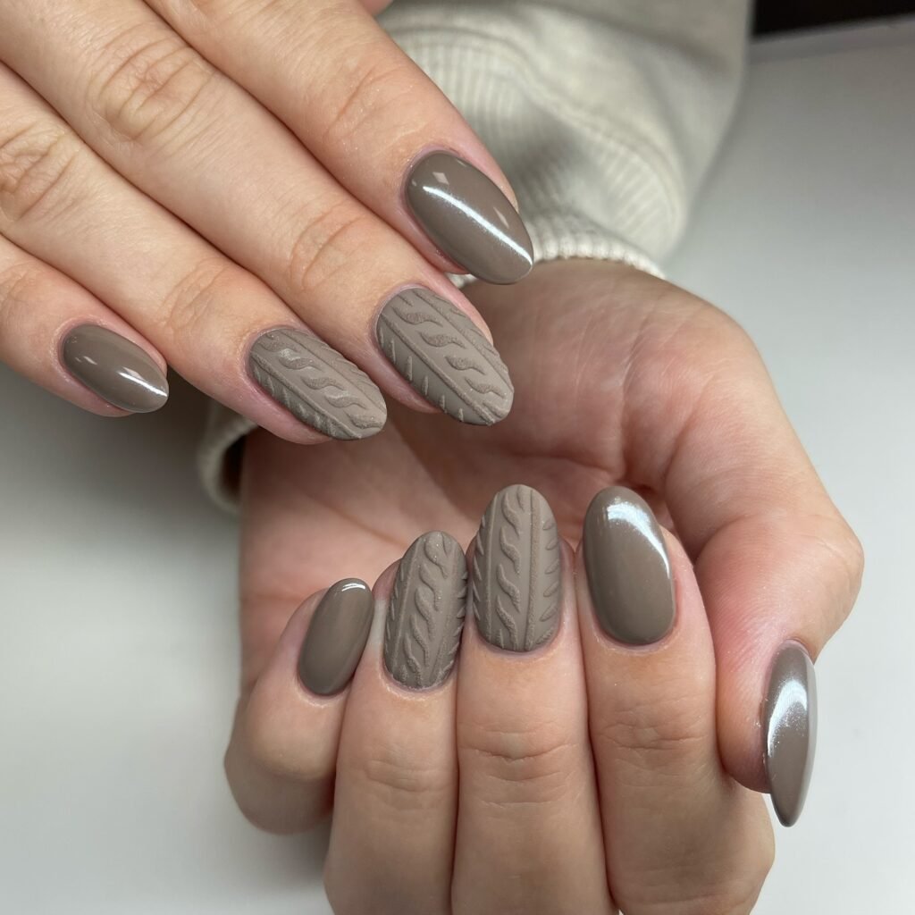Cozy Knit Texture Nails