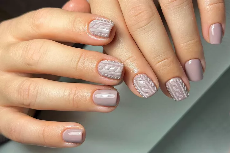 Cozy Sweater Stitch Short Nails