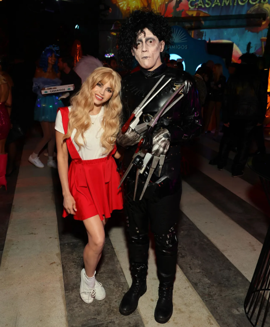 Edward Scissorhands and Kim Boggs