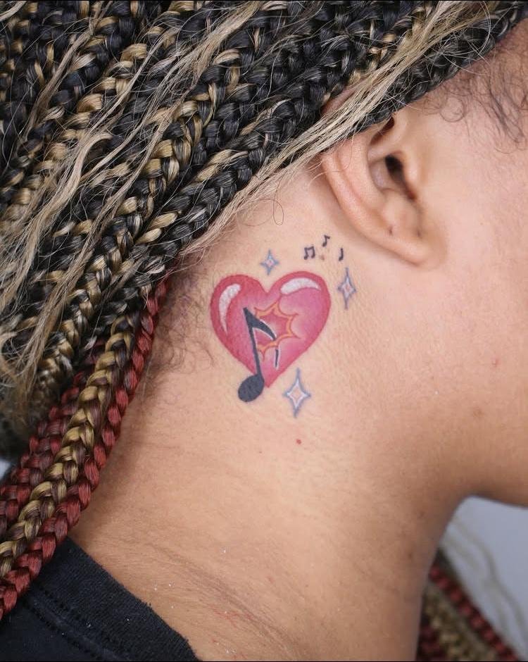 Heart and Melody, Behind the Ear