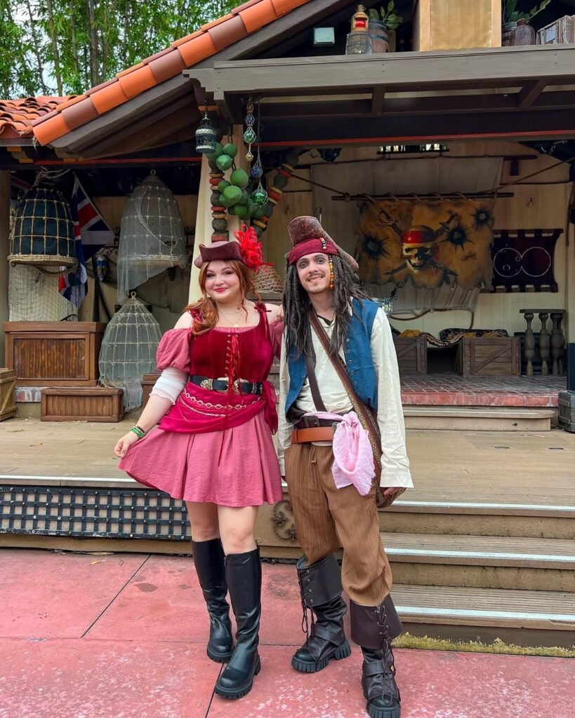 Pirate Couple Halloween Costume