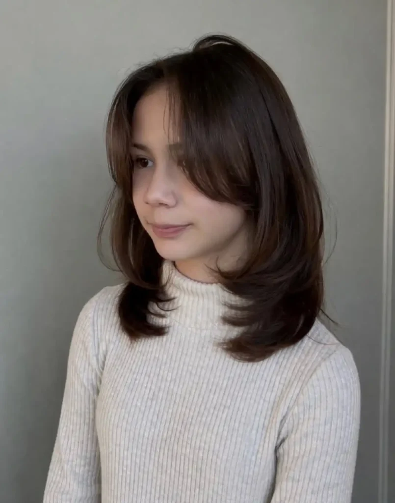 Polished Collarbone Hair Refresh
