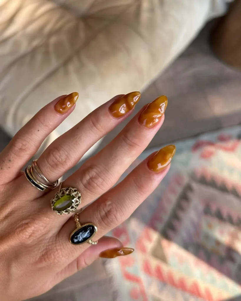 Warm Caramel Nail Art