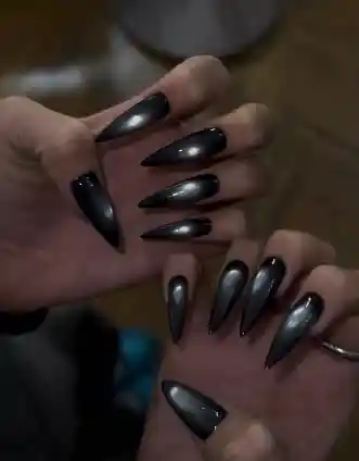 Black Eyeball Accent Nails